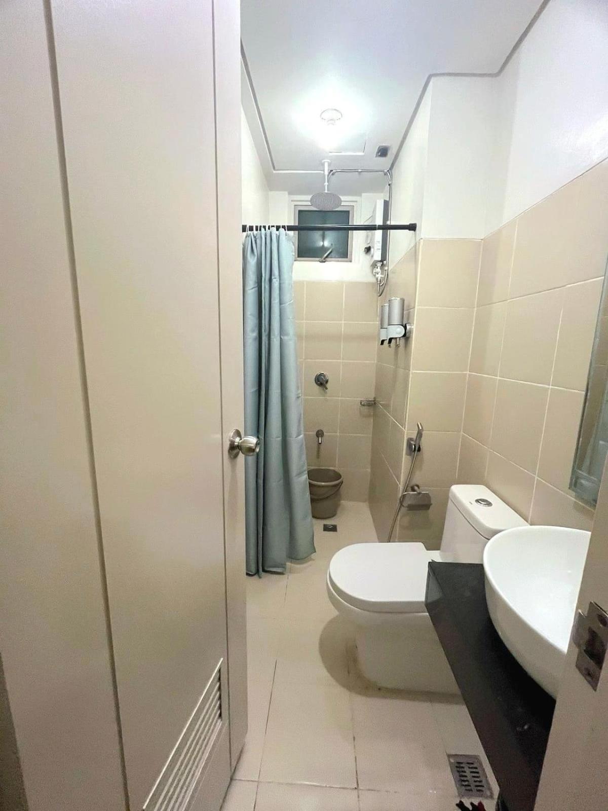 Bed and Breakfast Pioneer Woodlands Mandaluyong Exteriér fotografie